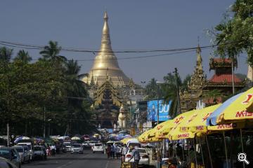 Die Shwedagon Pagoda in Rangun, Myanmar