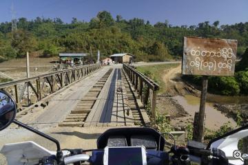 Mit dem Motorrad durch Myanmar