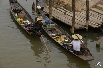 Händler auf dem Inle See in Myanmar