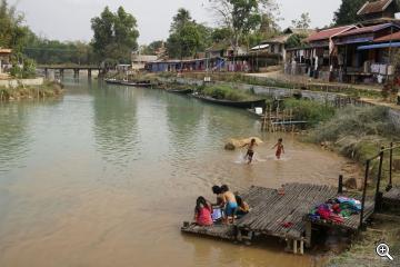 Fluss bei Inn Thein, Inle See in Myanmar