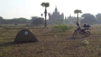 Übernachtung im Pagodenfeld von Bagan